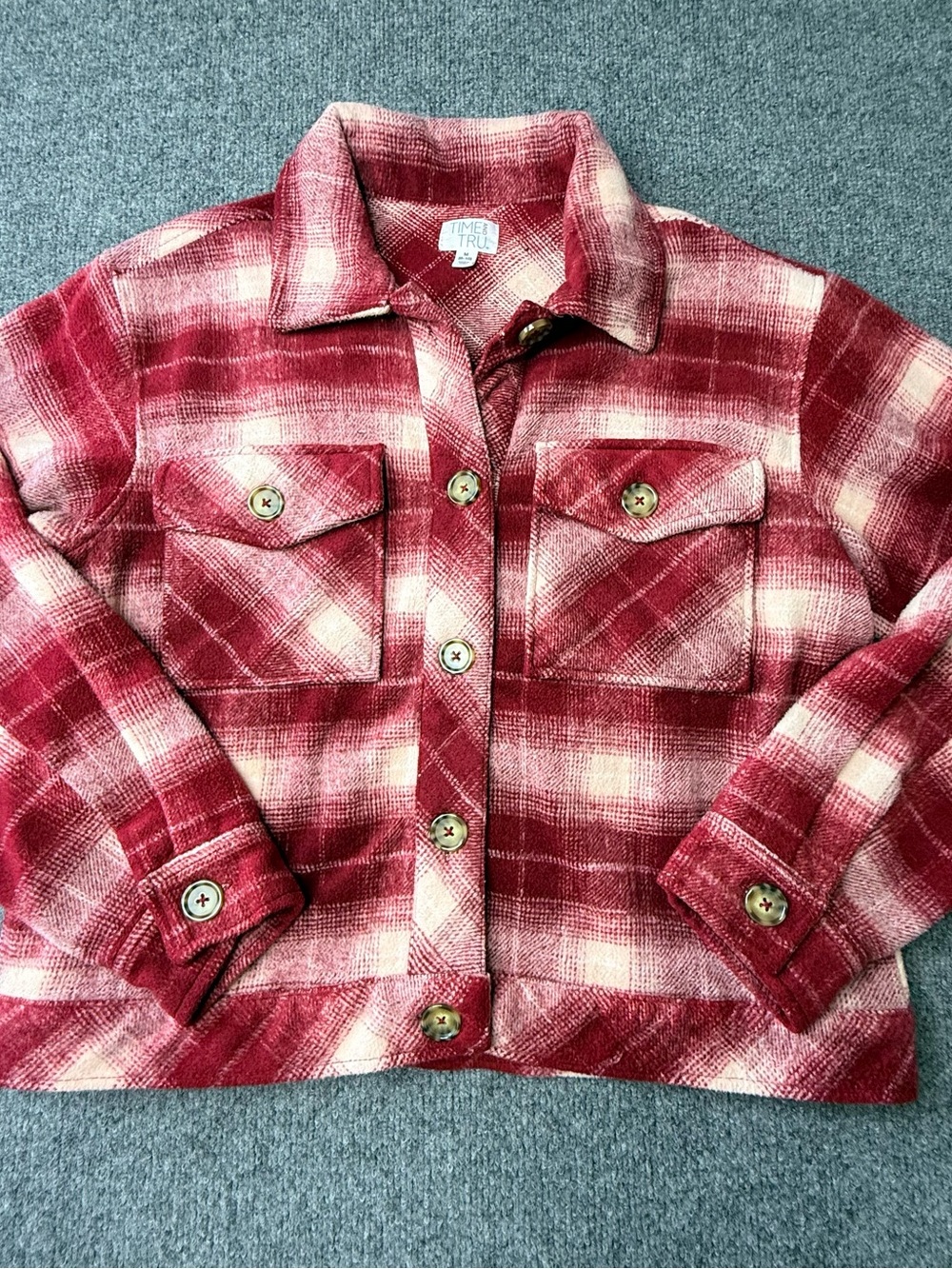 Time and Tru Women’s burgundy Plaid Button-Up shacket
